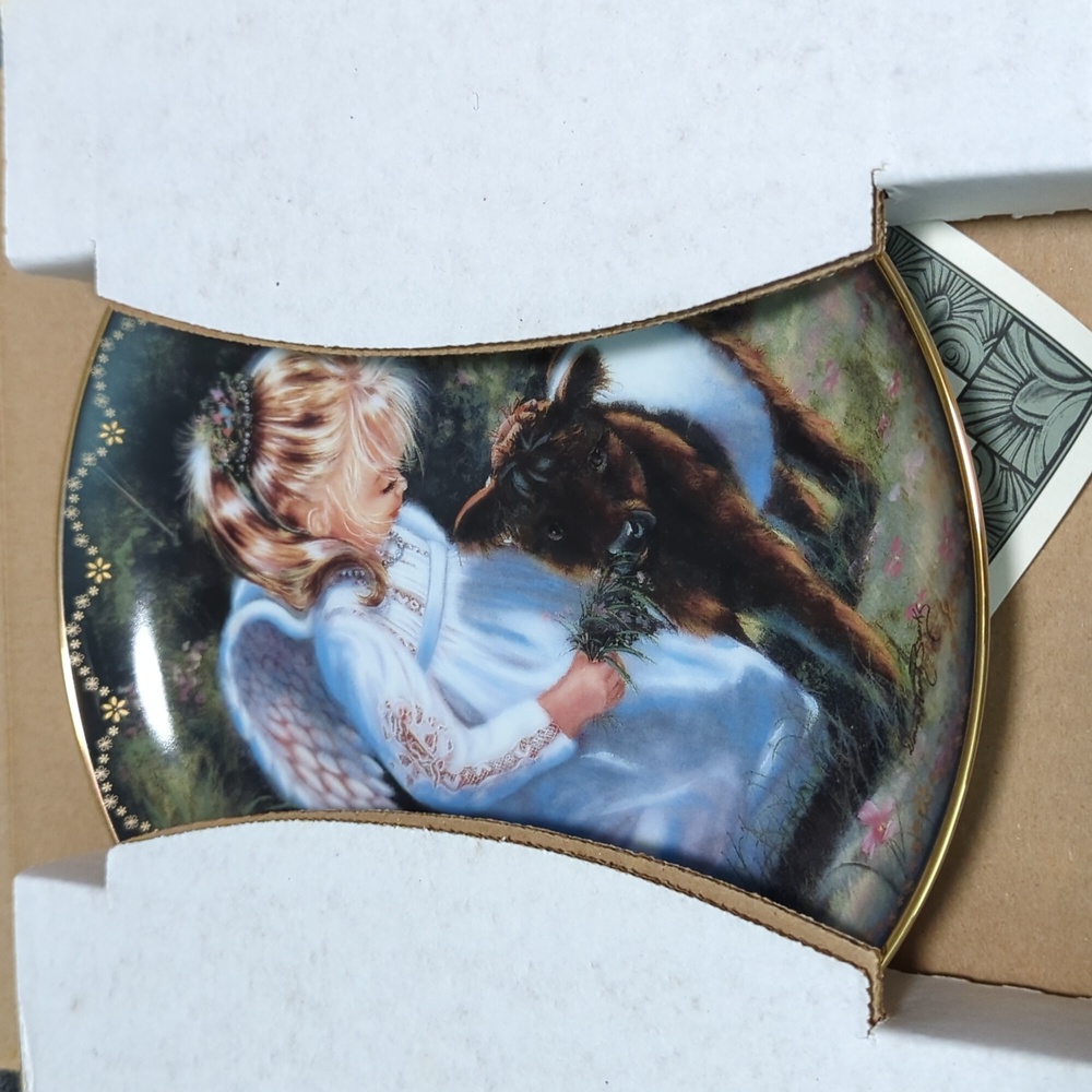 Heavens Little Sweethearts collection plate. 3rd in series